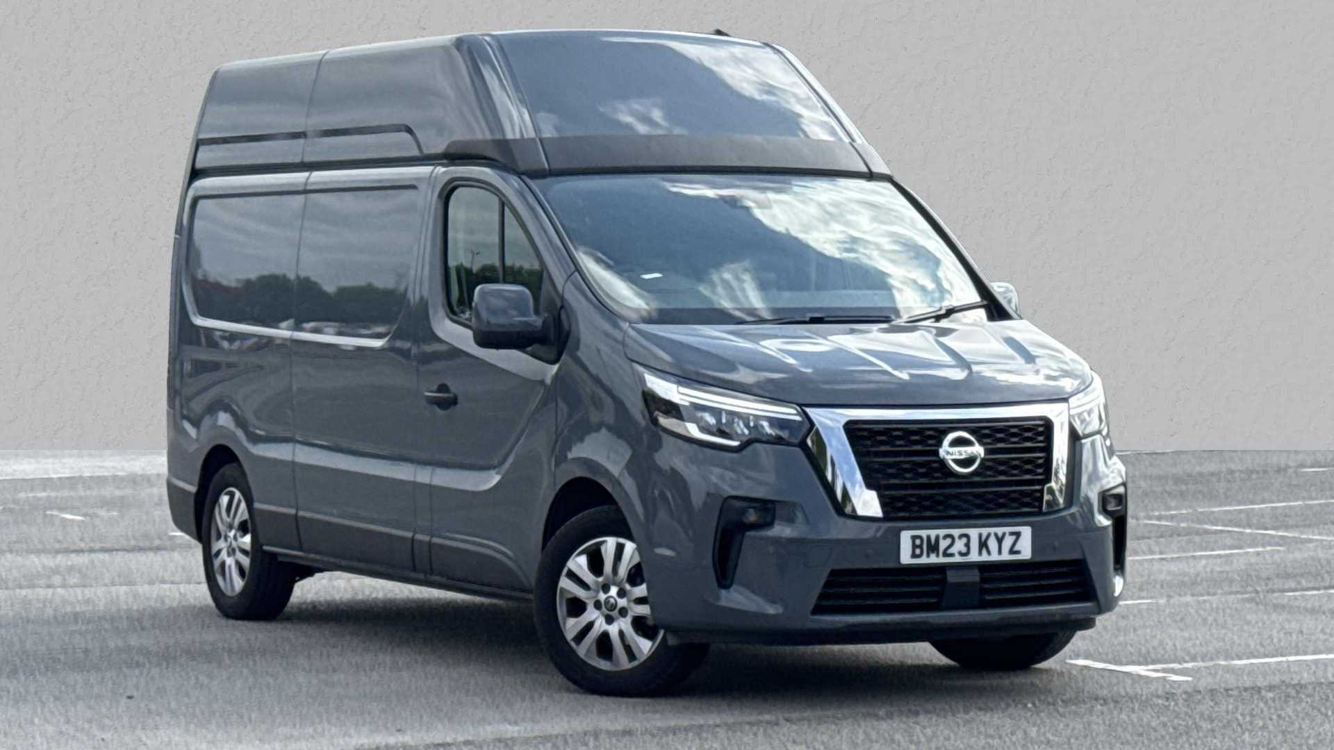 Main listing image - Nissan Primastar