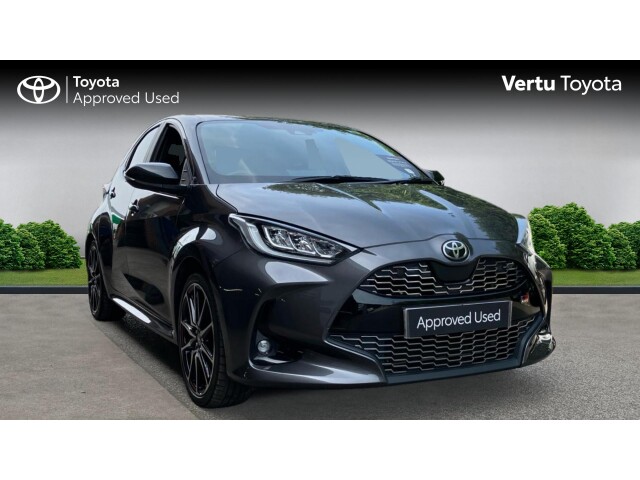Main listing image - Toyota Yaris