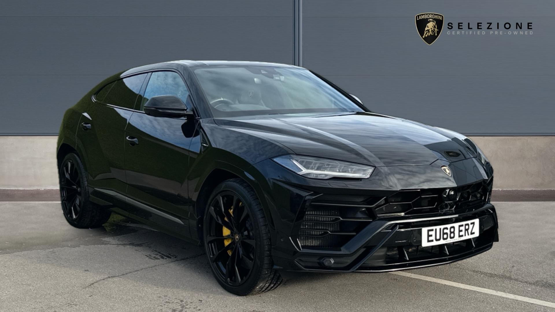 Main listing image - Lamborghini Urus