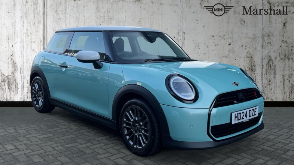 Main listing image - MINI Hatchback