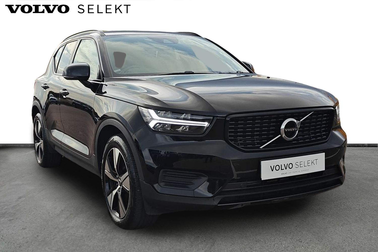 Main listing image - Volvo XC40 Recharge