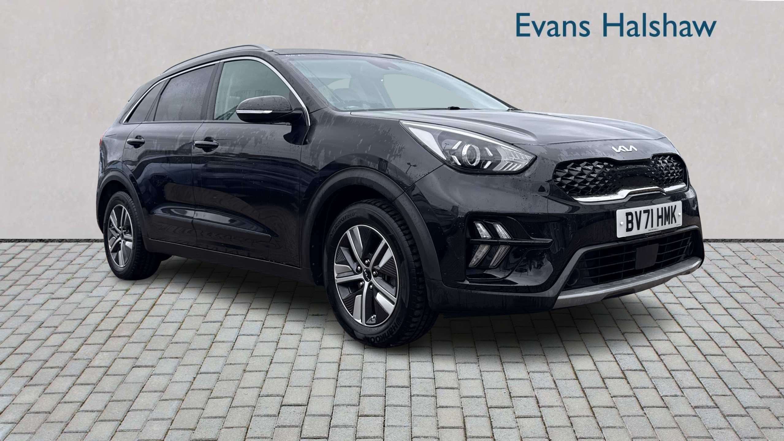 Main listing image - Kia Niro