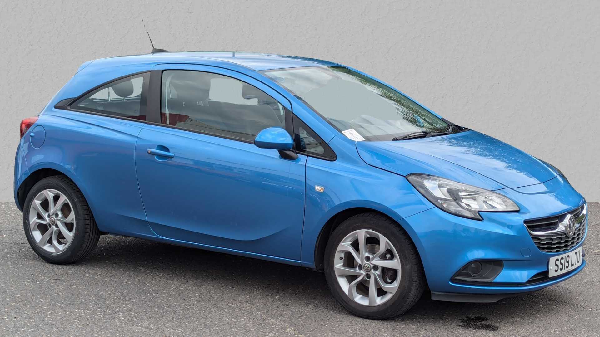 Main listing image - Vauxhall Corsa