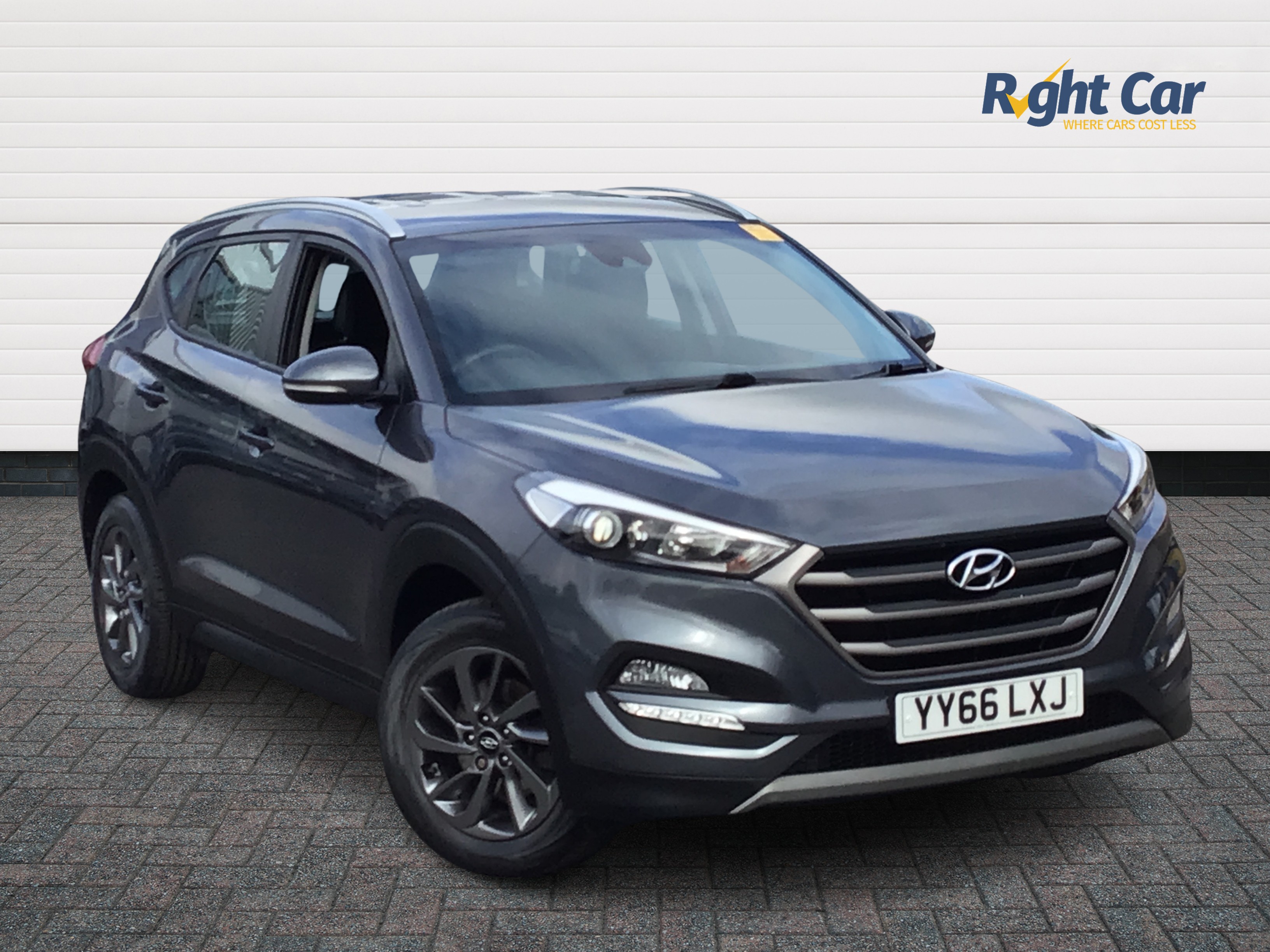 Main listing image - Hyundai Tucson