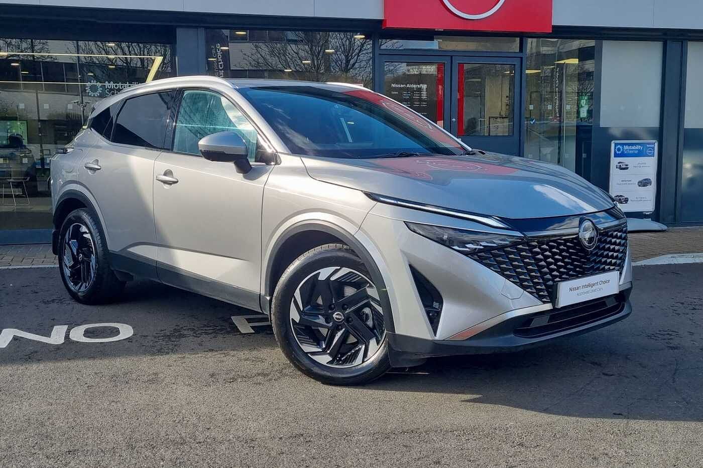 Main listing image - Nissan Qashqai