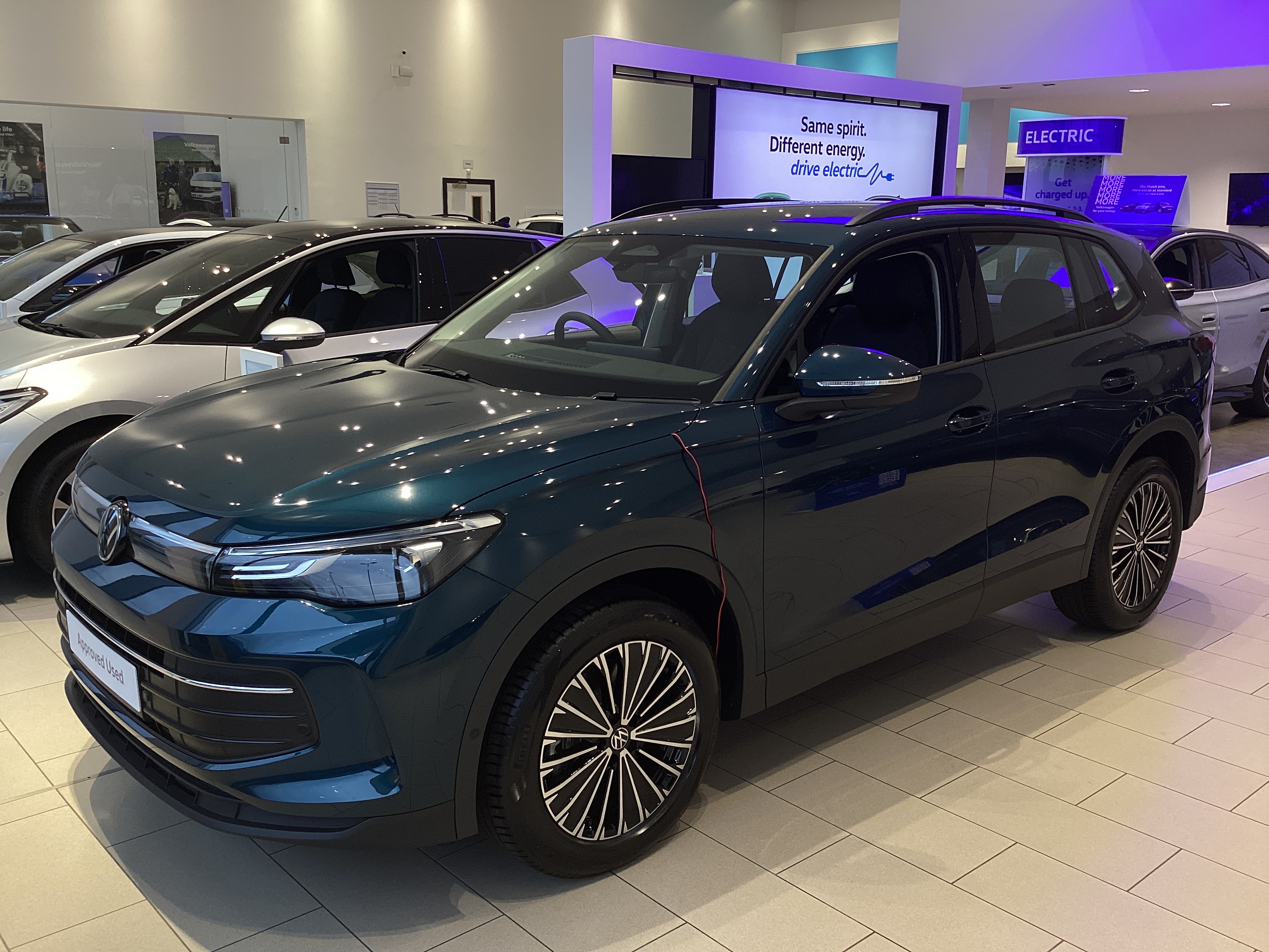 Main listing image - Volkswagen Tiguan