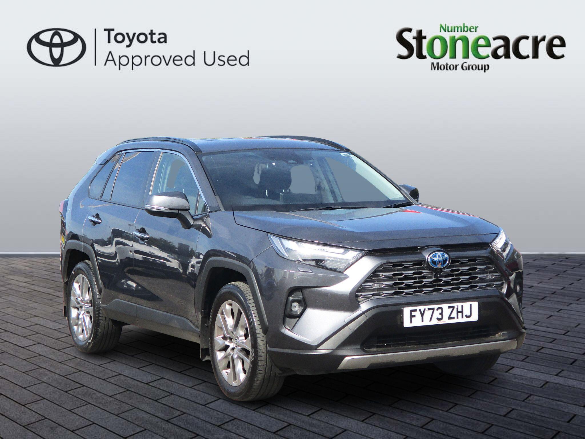 Main listing image - Toyota RAV4