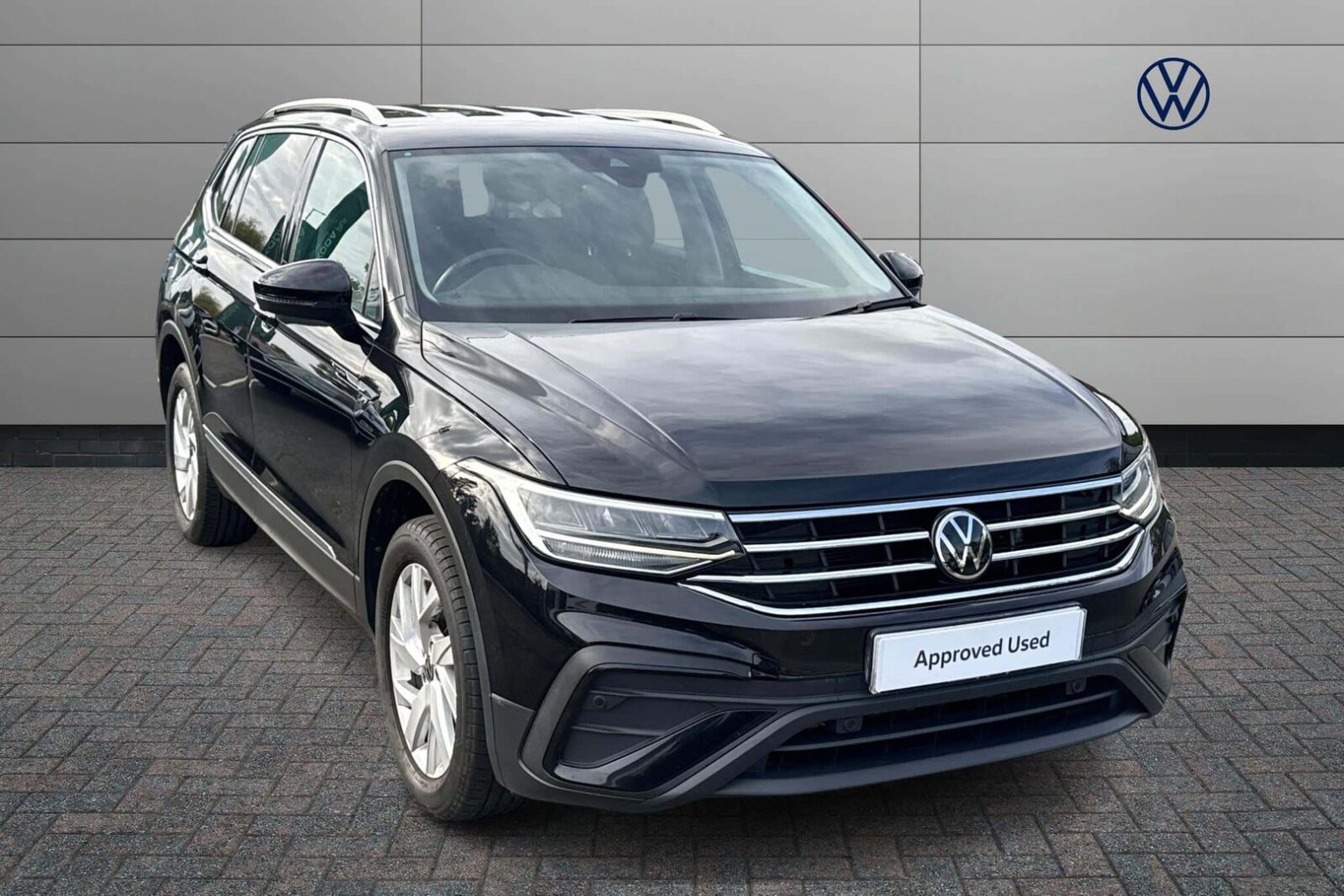 Main listing image - Volkswagen Tiguan Allspace