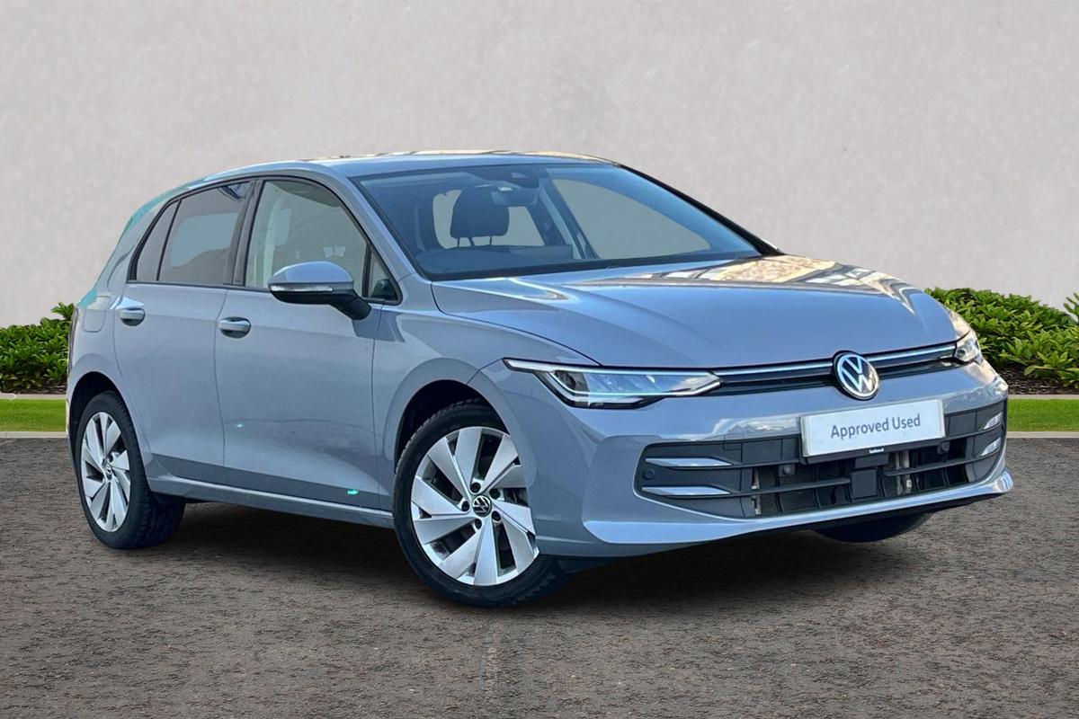 Main listing image - Volkswagen Golf