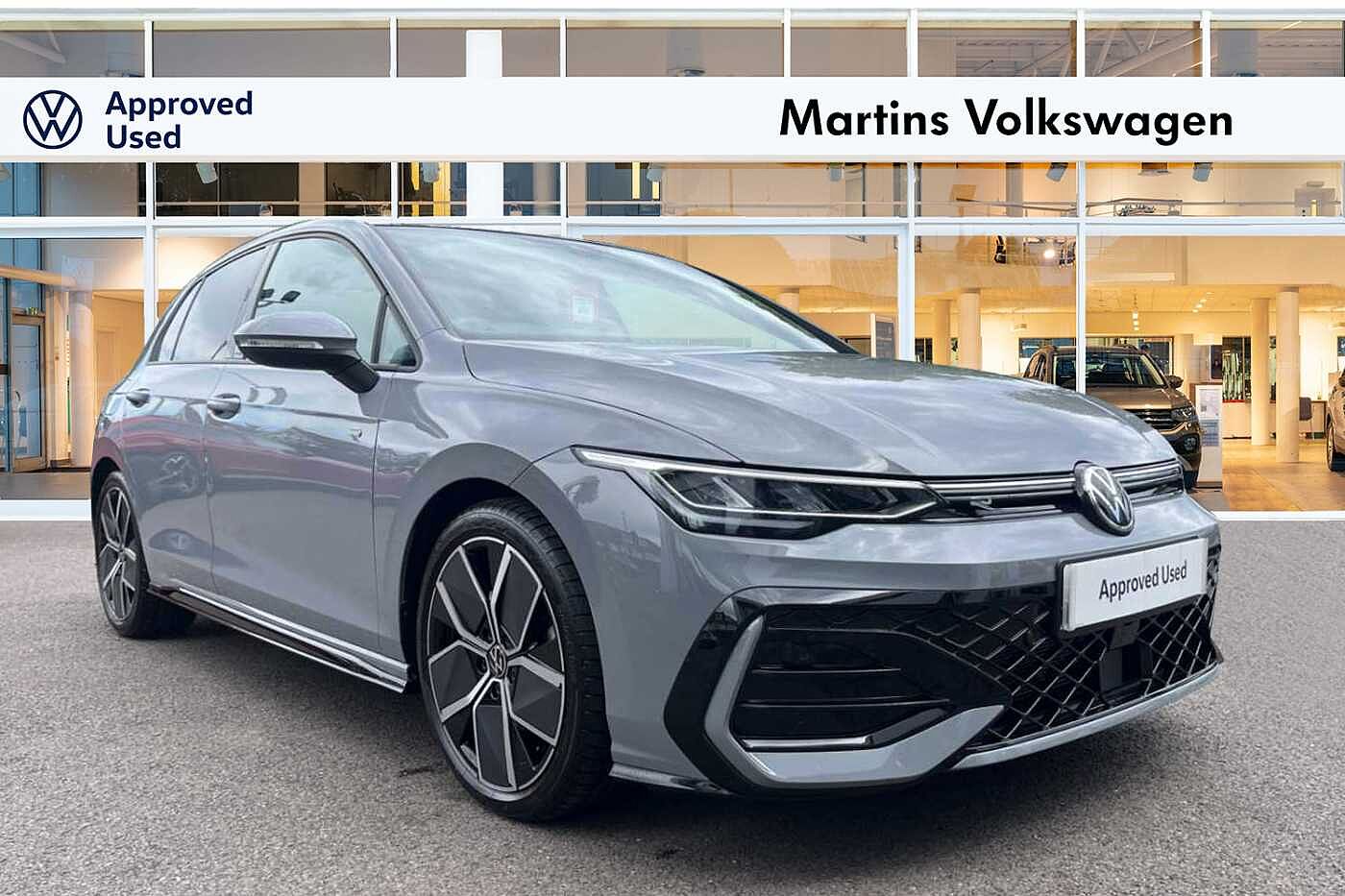 Main listing image - Volkswagen Golf