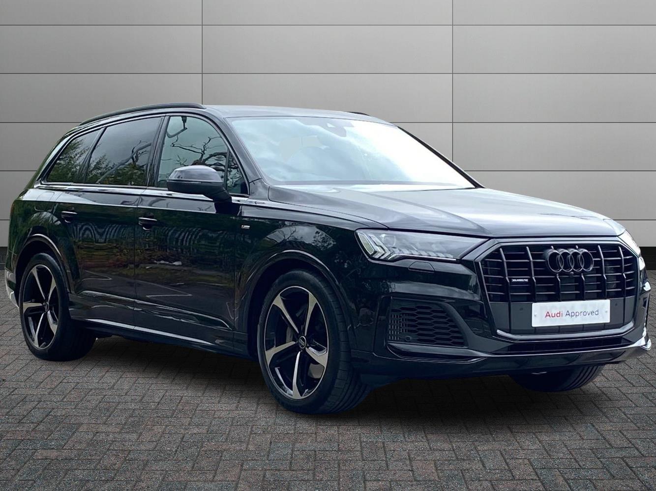 Main listing image - Audi Q7