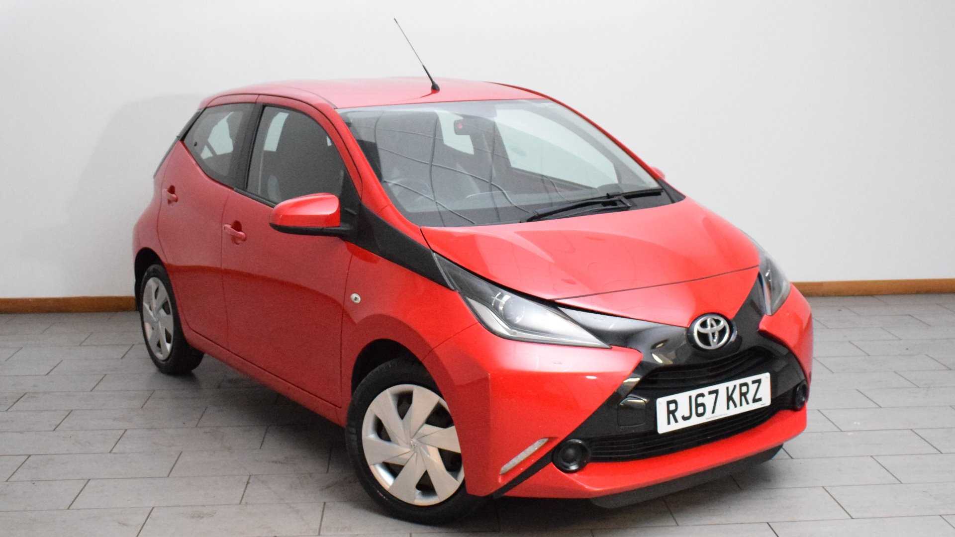 Main listing image - Toyota Aygo