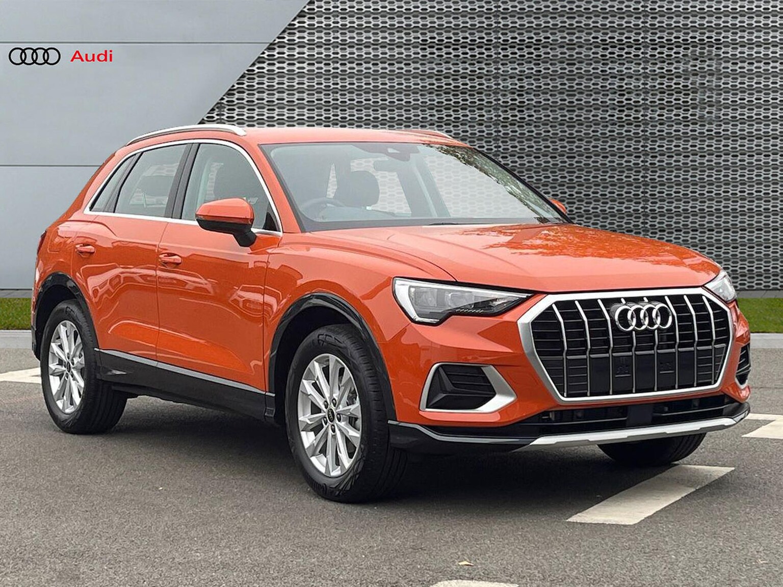 Main listing image - Audi Q3