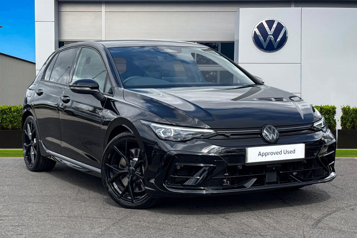 Main listing image - Volkswagen Golf