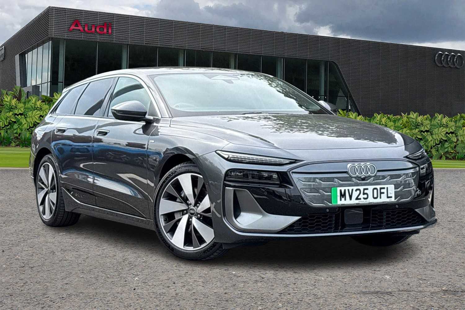 Main listing image - Audi e-tron S