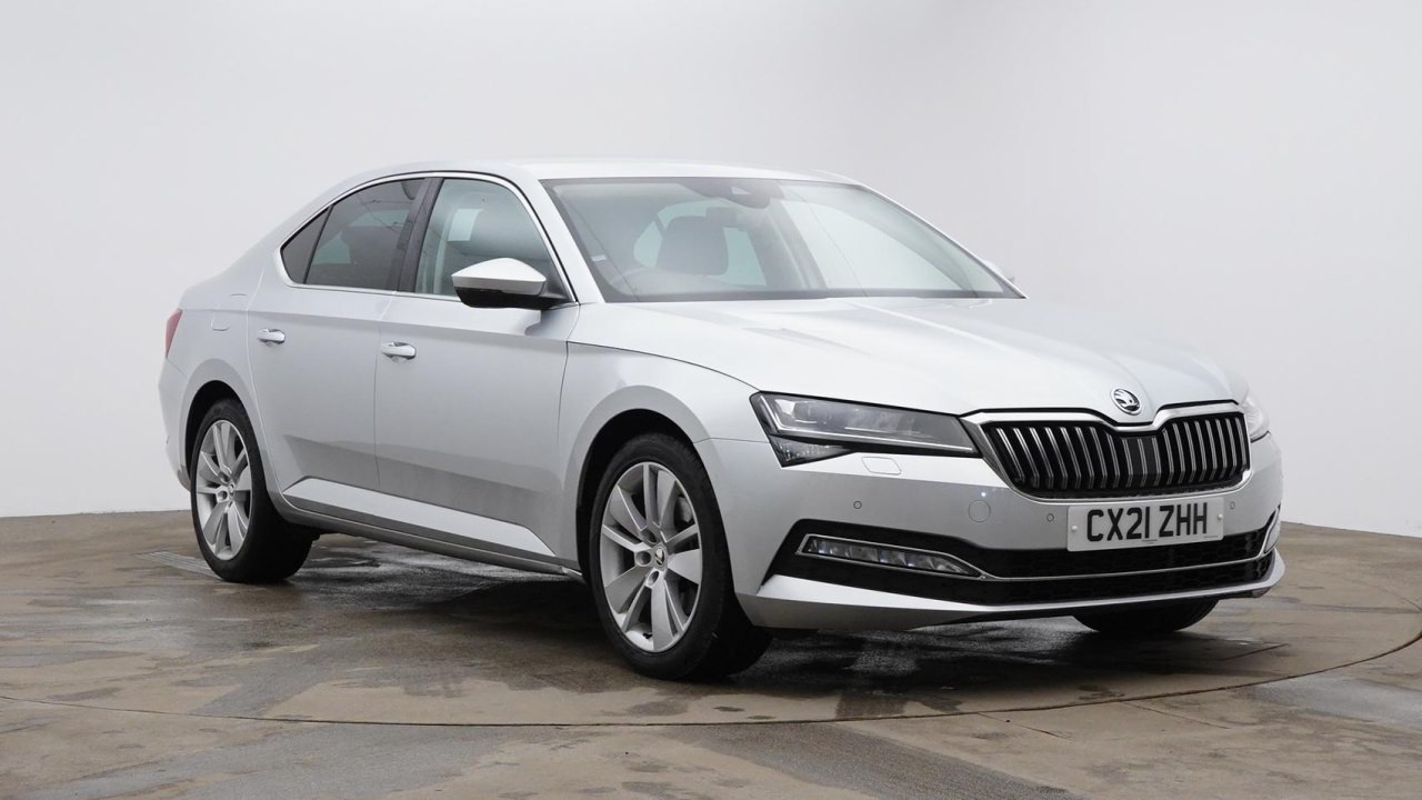 Main listing image - Skoda Superb