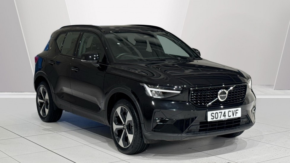 Main listing image - Volvo XC40