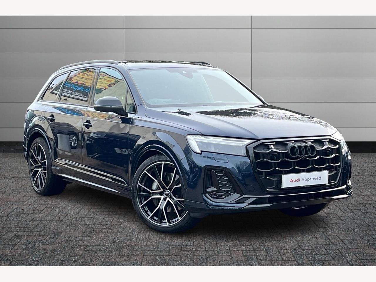 Main listing image - Audi Q7