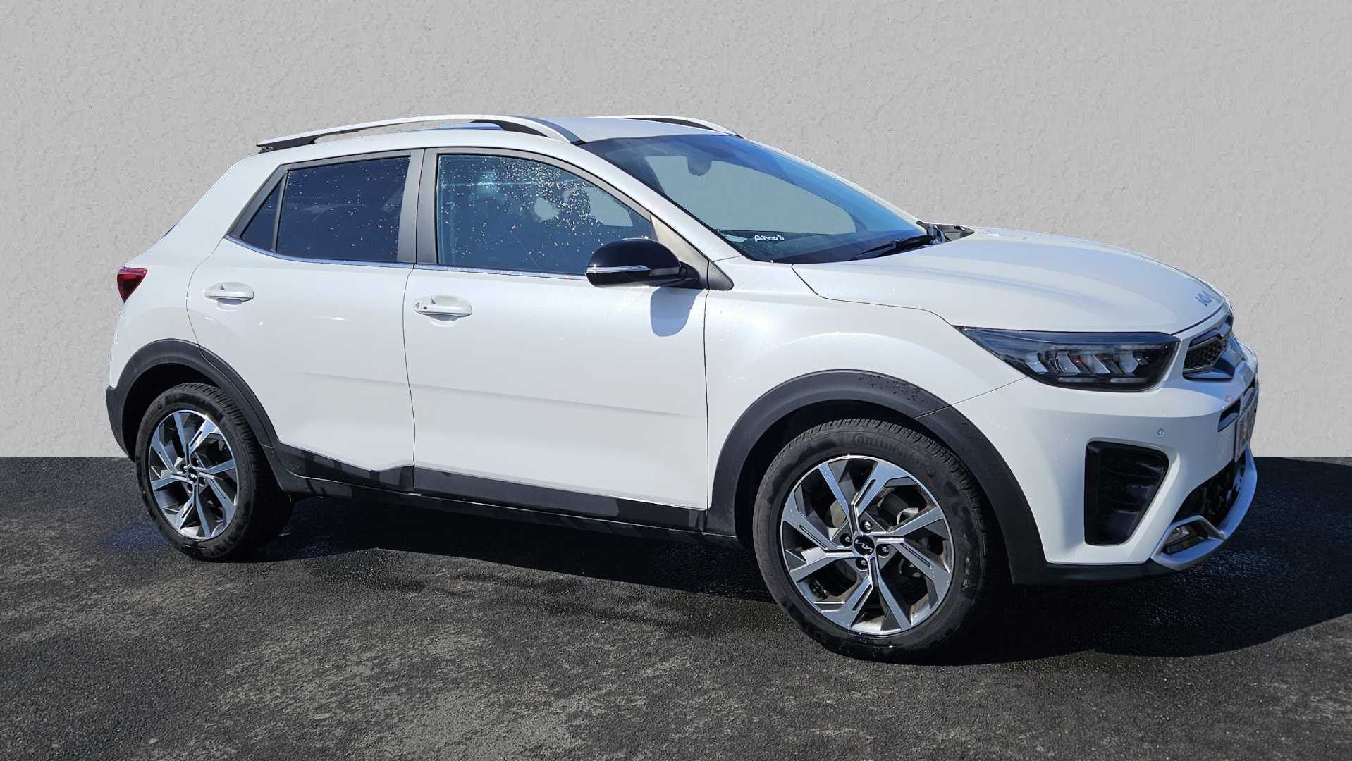 Main listing image - Kia Stonic