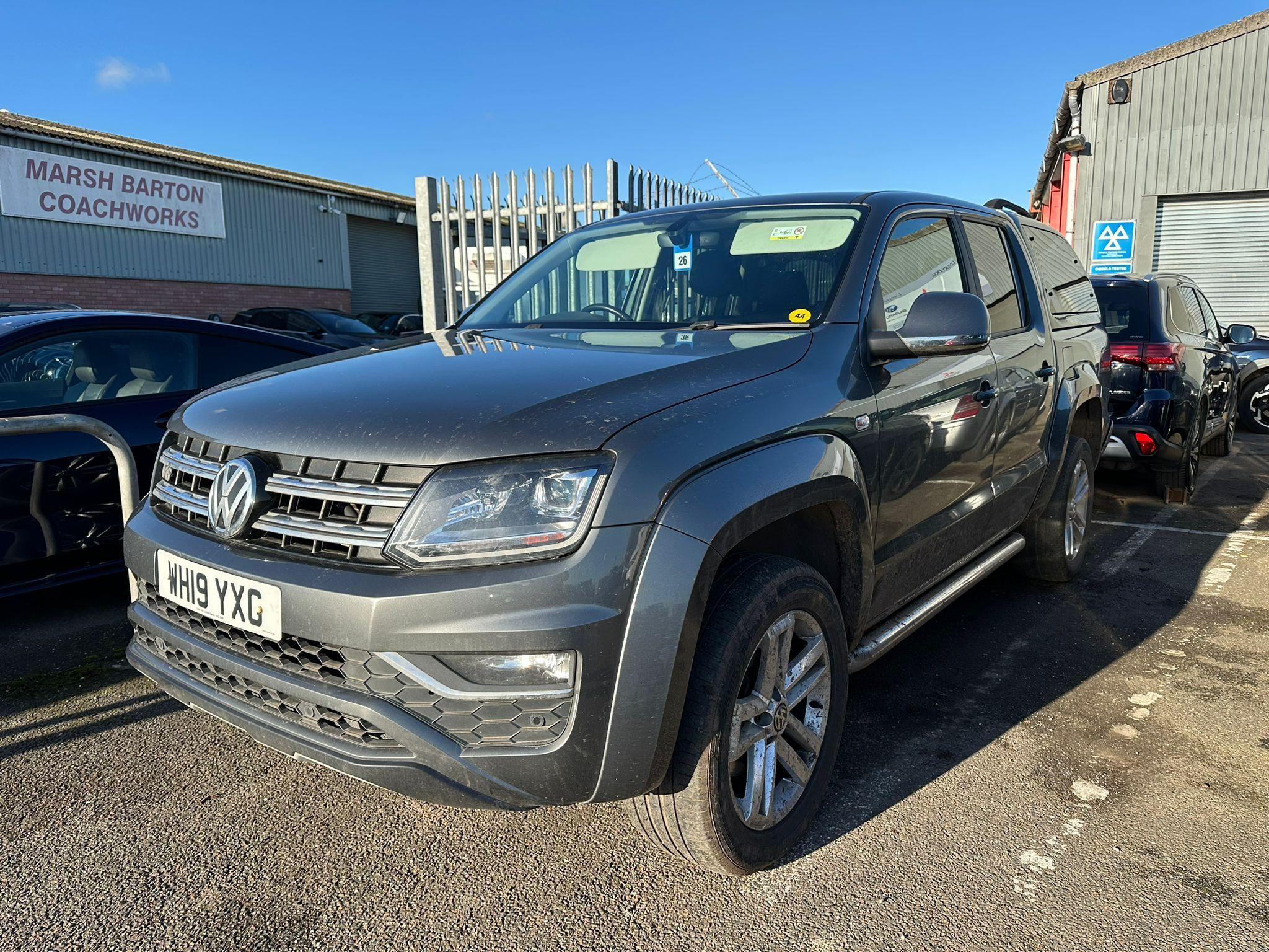 Main listing image - Volkswagen Amarok