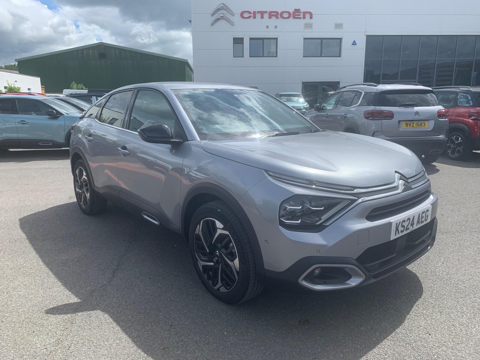 Main listing image - Citroen C4