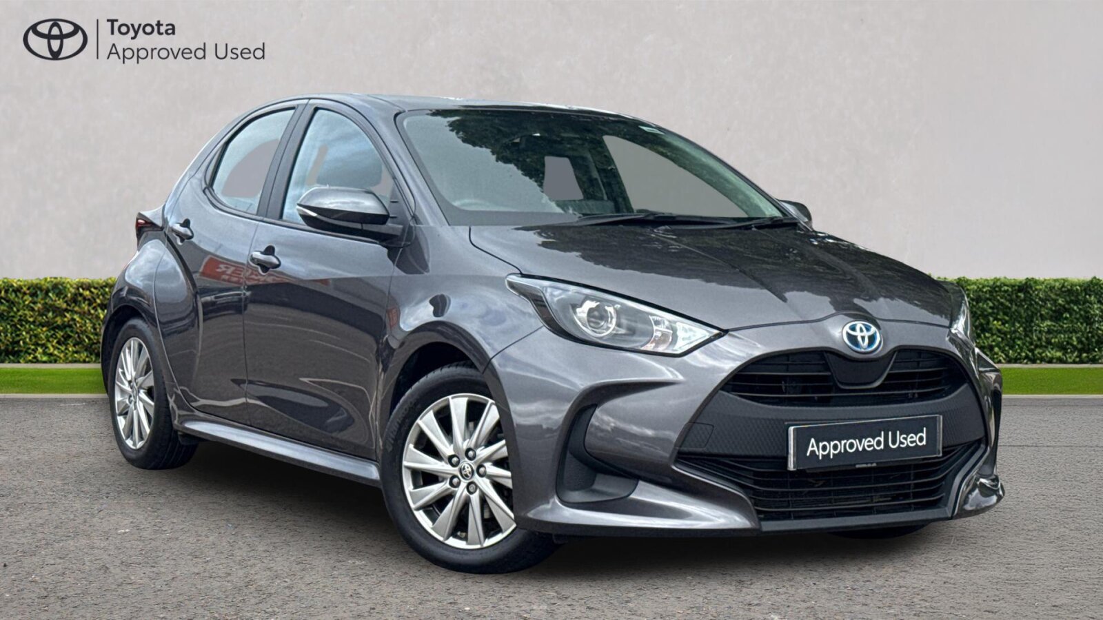 Main listing image - Toyota Yaris