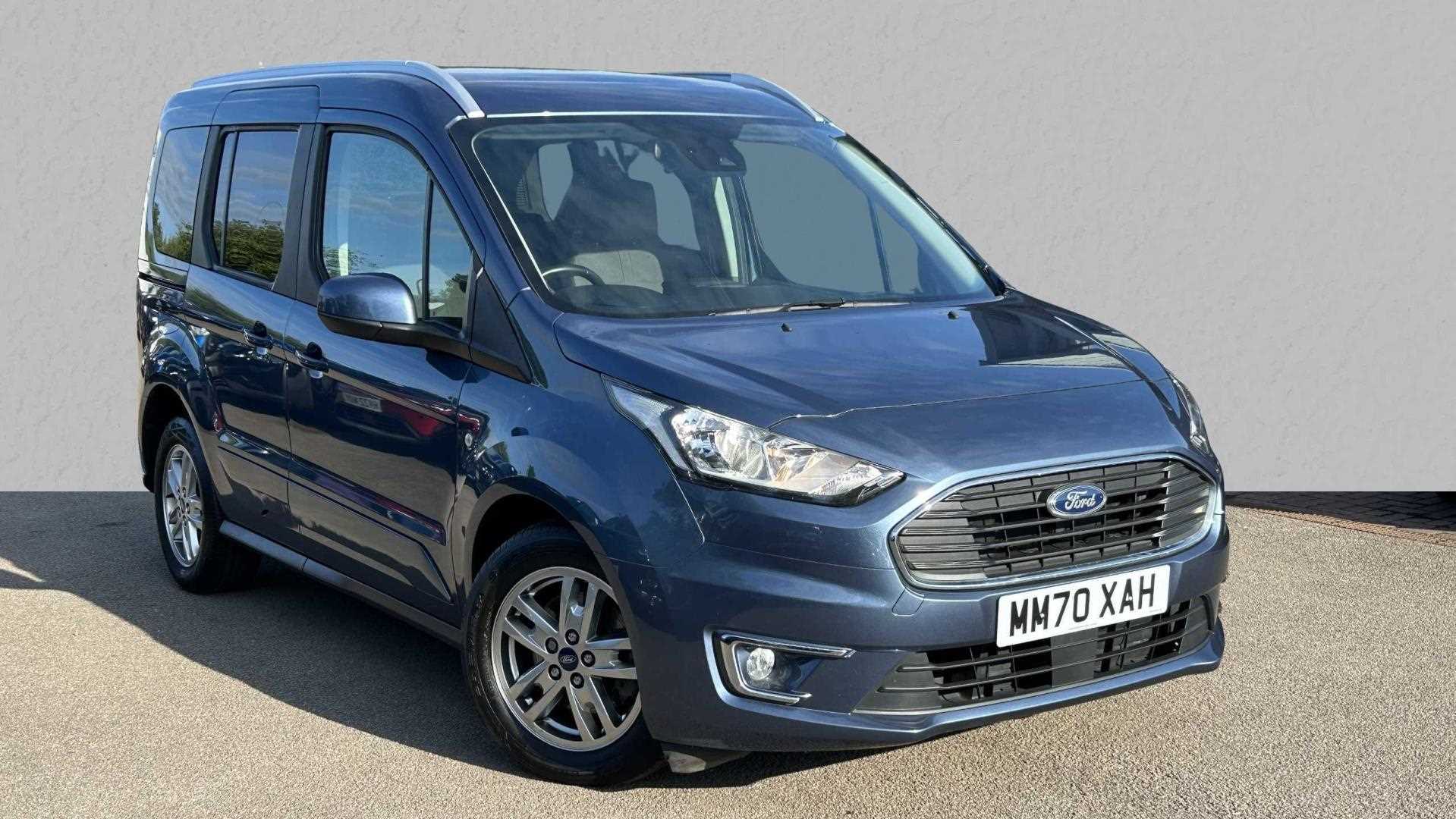 Main listing image - Ford Tourneo Connect