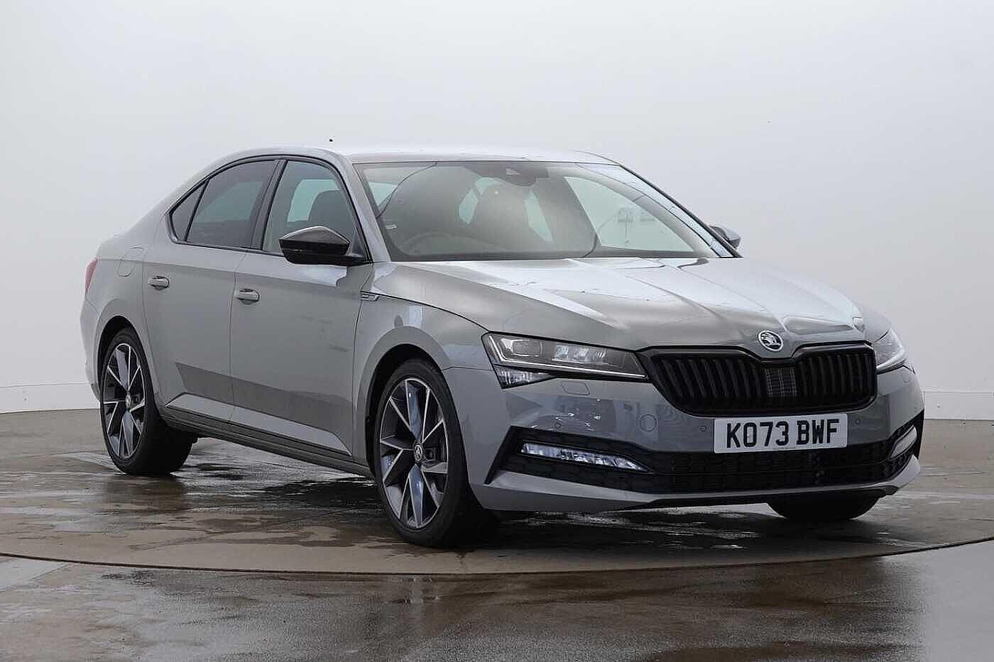 Main listing image - Skoda Superb