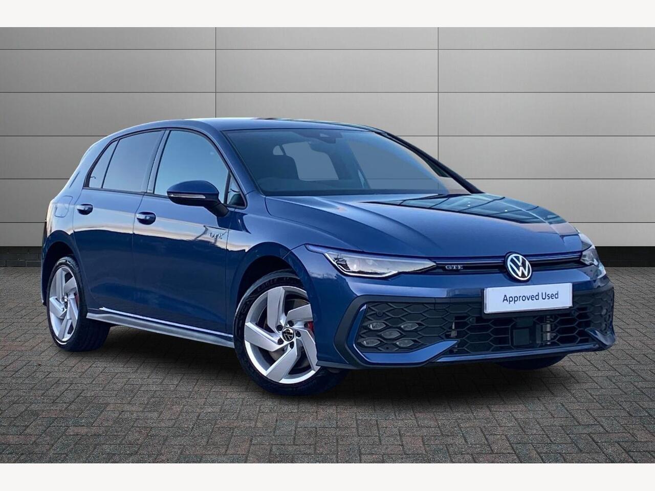 Main listing image - Volkswagen Golf GTE