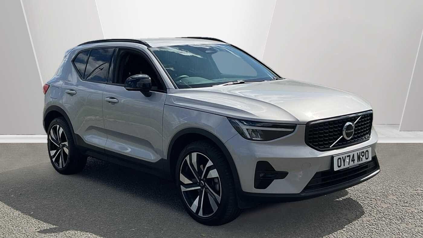 Main listing image - Volvo XC40