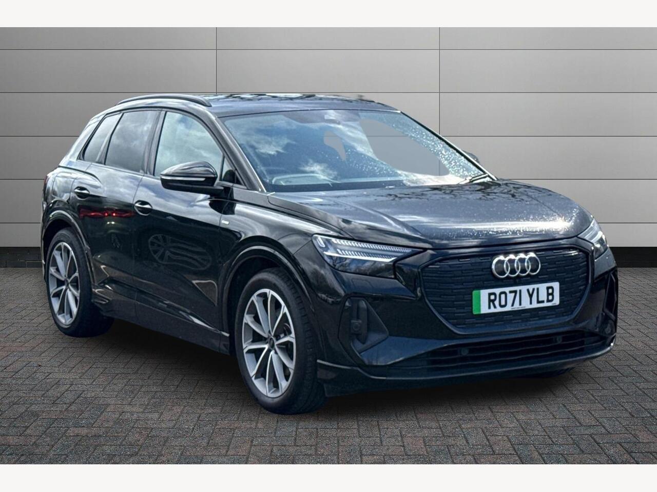 Main listing image - Audi Q4