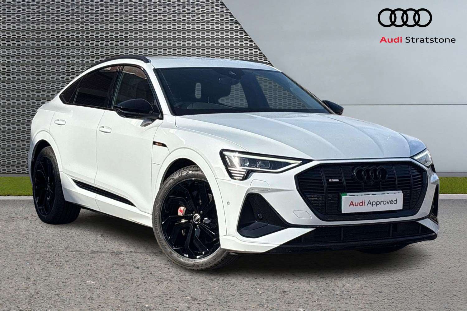 Main listing image - Audi e-tron