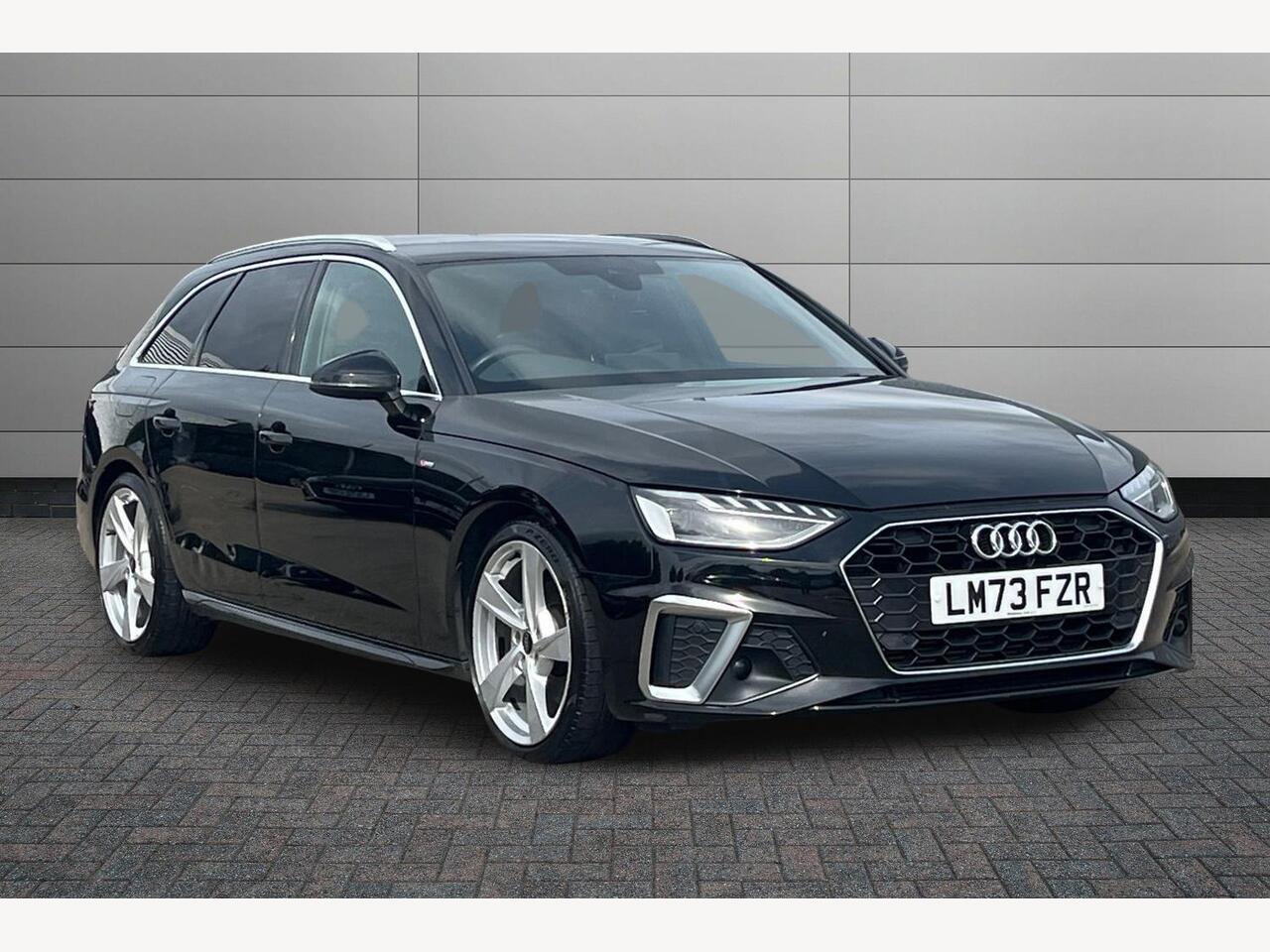 Main listing image - Audi A4