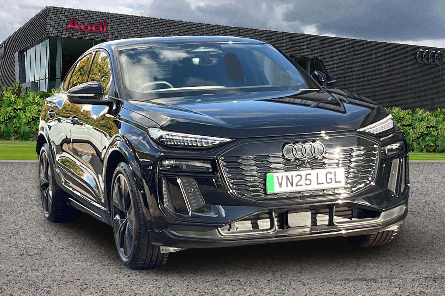 Main listing image - Audi SQ6 e-tron