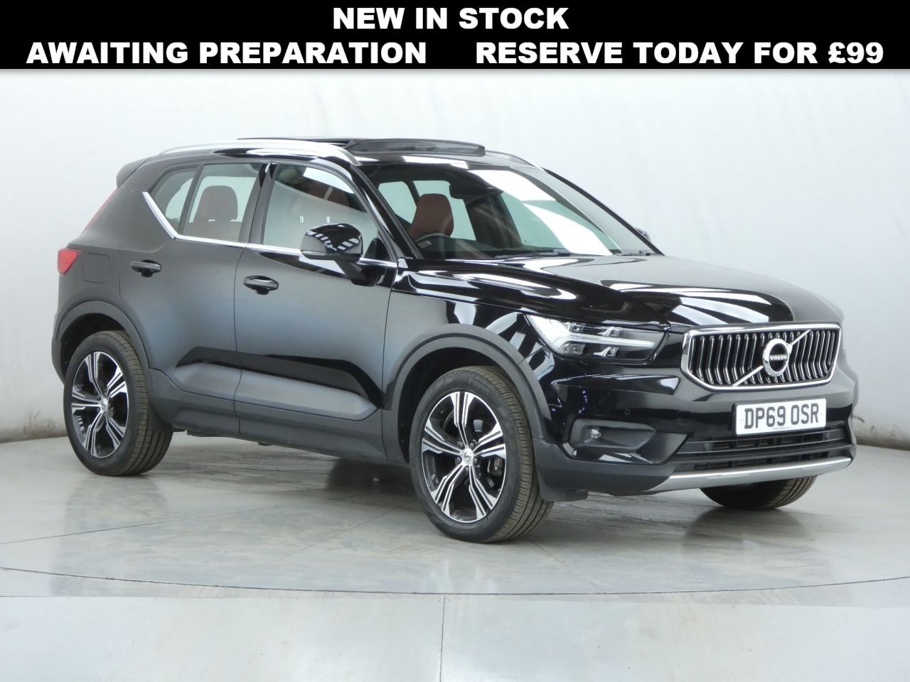 Main listing image - Volvo XC40