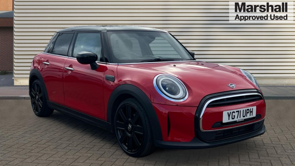 Main listing image - MINI Hatchback 5dr