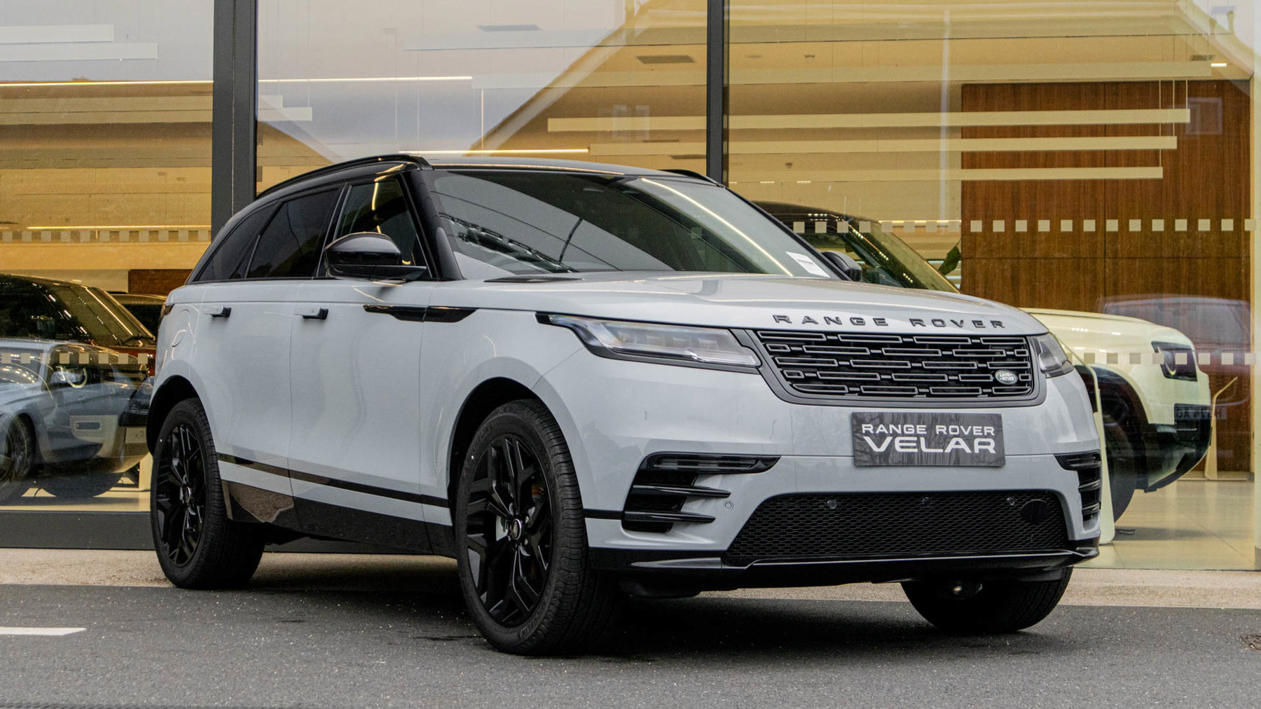 Main listing image - Land Rover Range Rover Velar