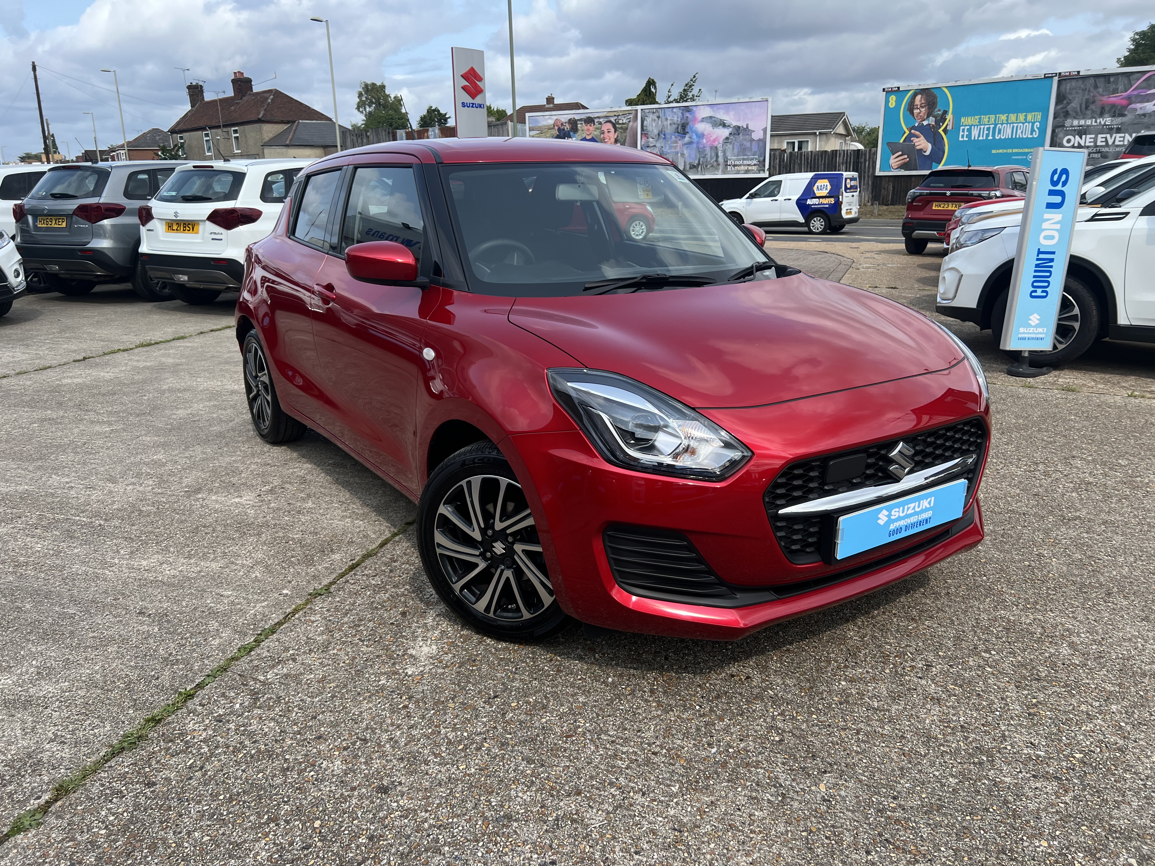 Main listing image - Suzuki Swift