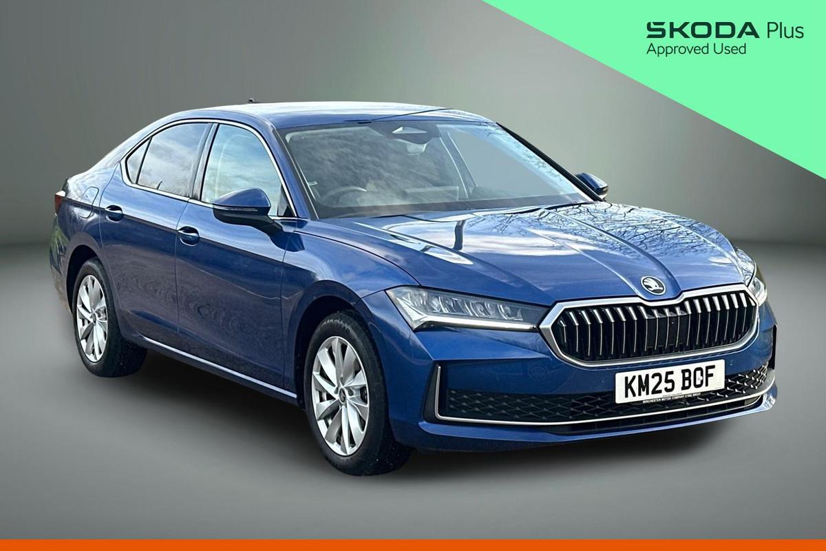Main listing image - Skoda Superb