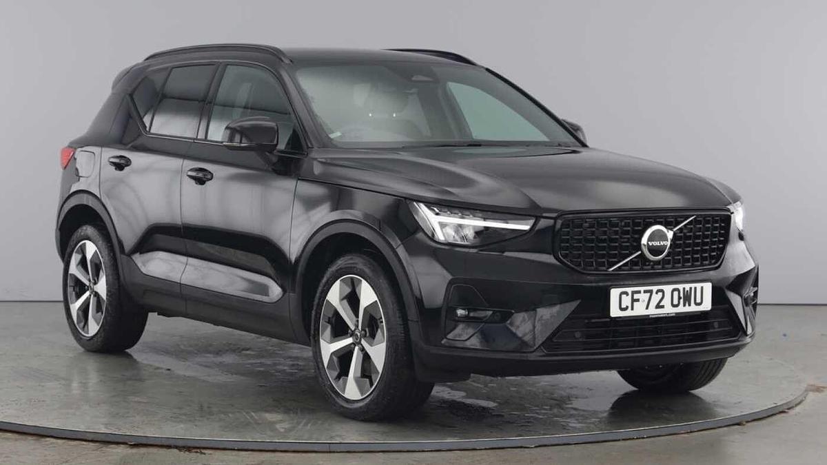 Main listing image - Volvo XC40