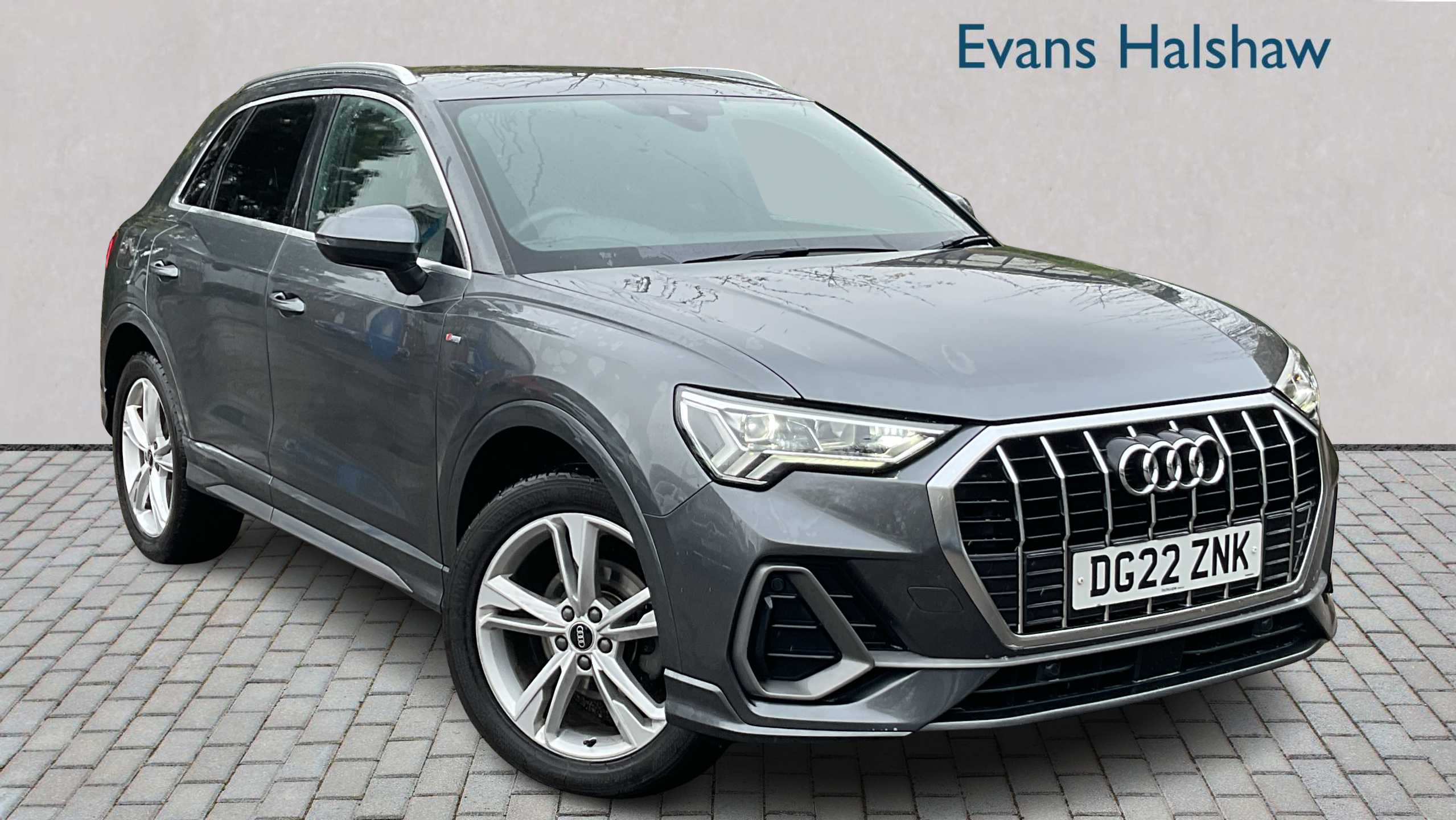 Main listing image - Audi Q3