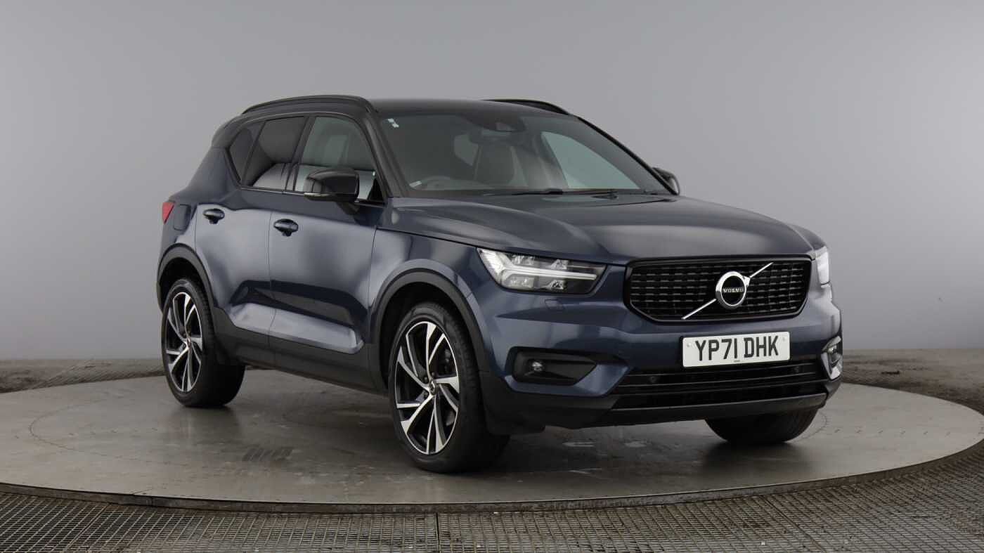 Main listing image - Volvo XC40