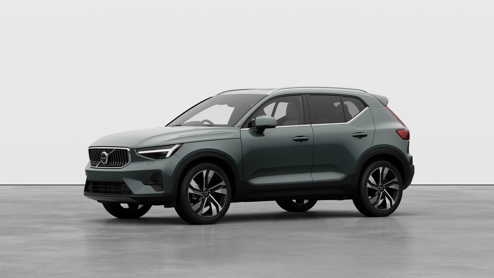 Main listing image - Volvo XC40