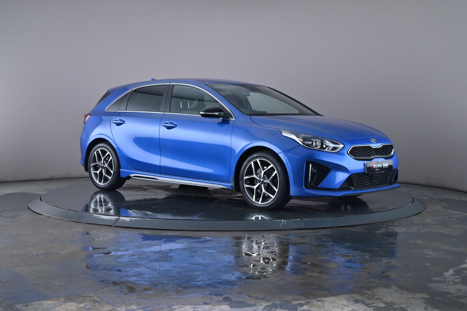 Main listing image - Kia Ceed