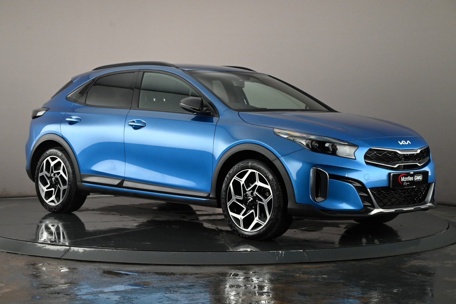 Main listing image - Kia XCeed