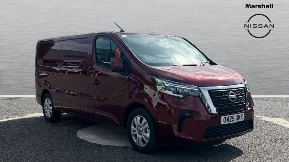 Main listing image - Nissan Primastar