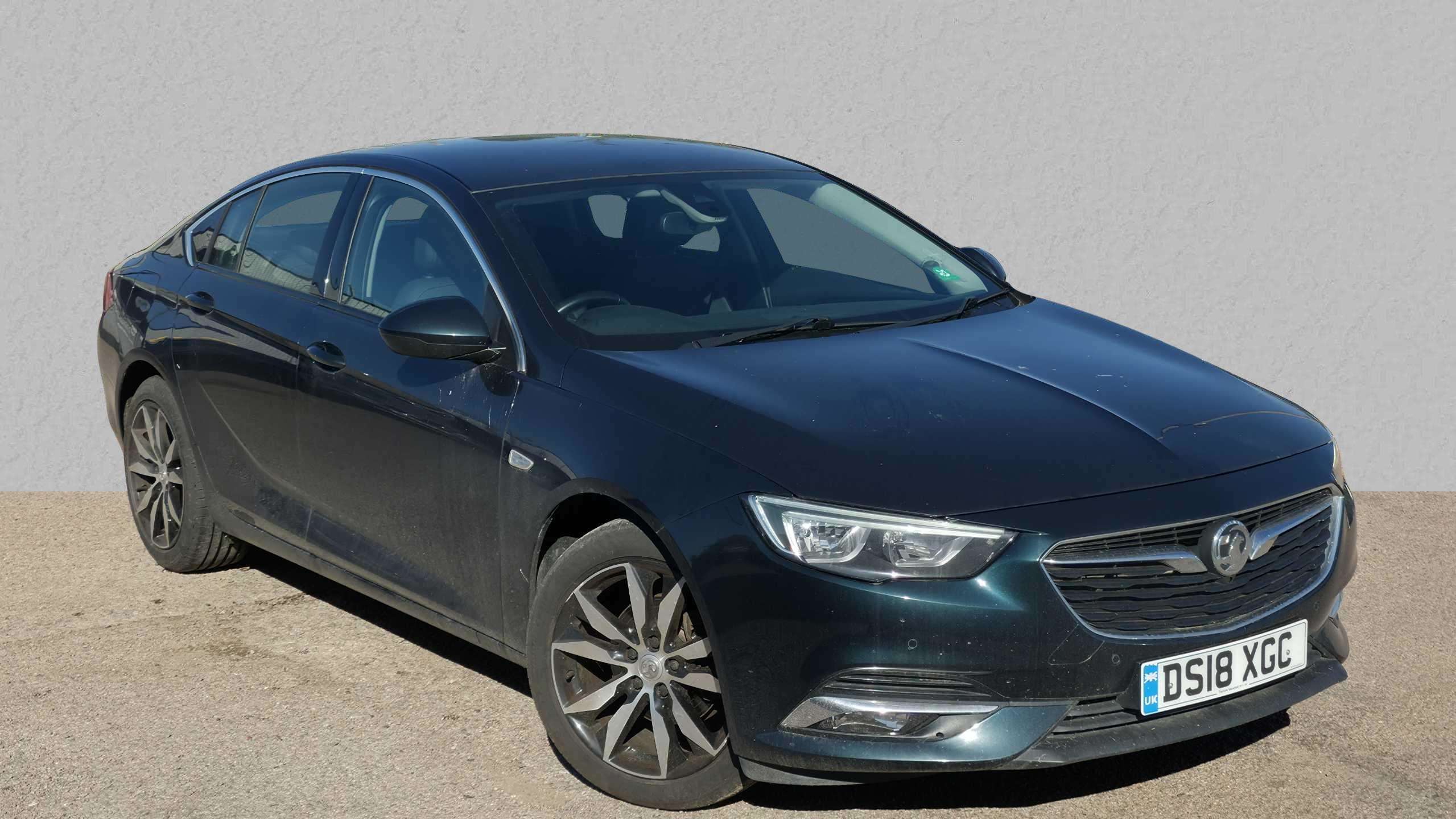 Main listing image - Vauxhall Insignia