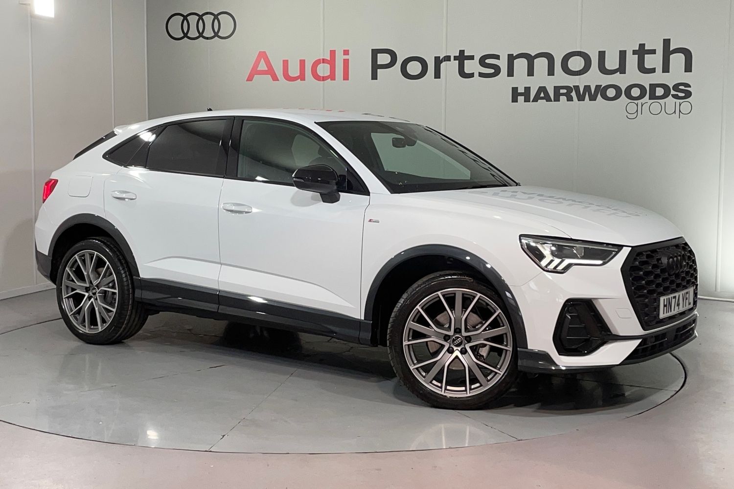 Main listing image - Audi Q3