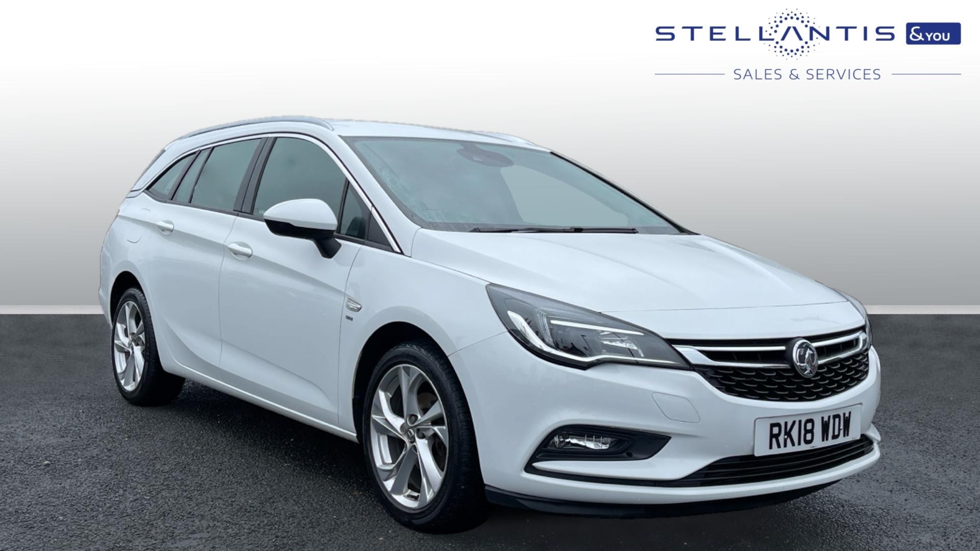 Main listing image - Vauxhall Astra Sports Tourer