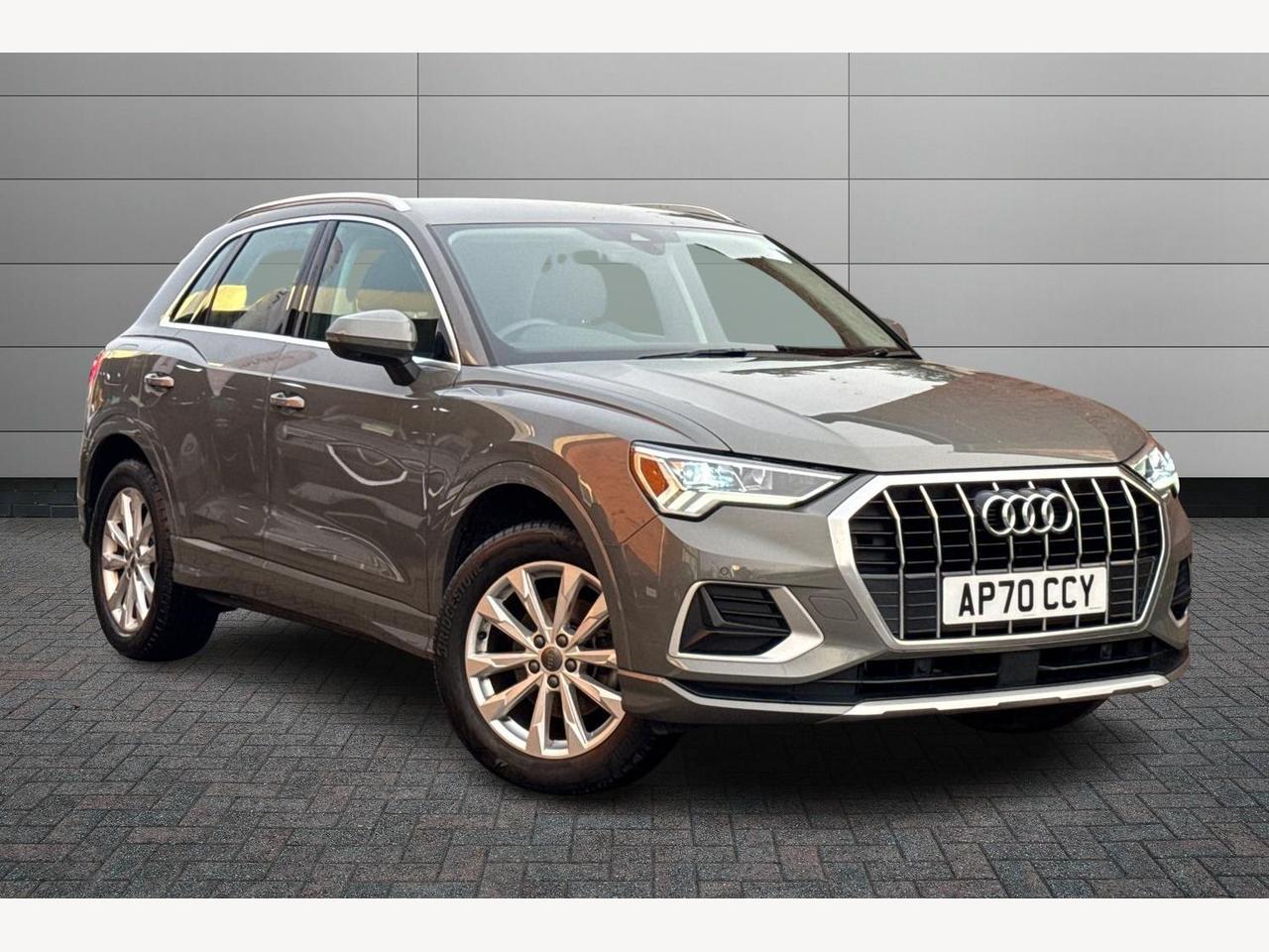 Main listing image - Audi Q3